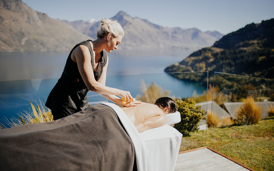 Golf Luxury Accommodation Azur Lodge Queenstown New Zealand Remarkable Golf Tours