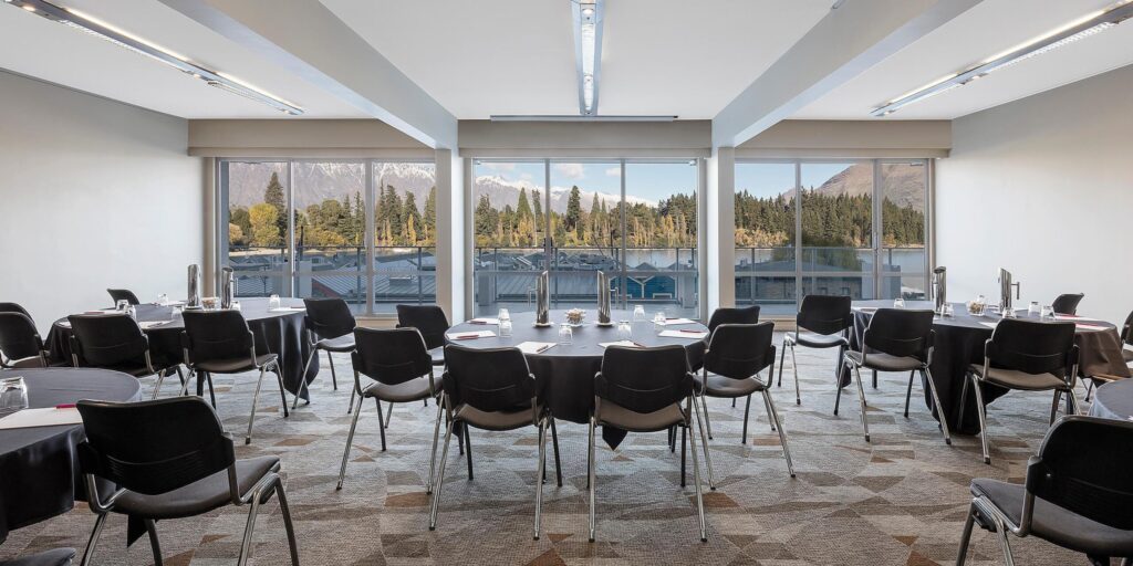 Crowne Plaza Golf Accommodation Queenstown