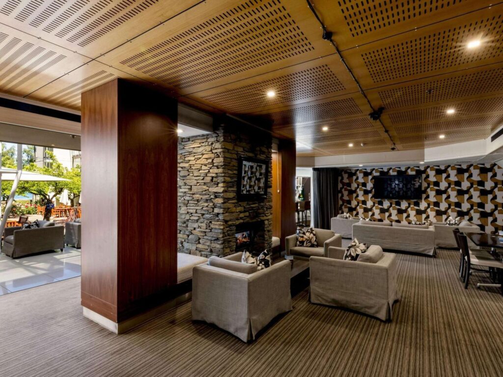 Novotel Golf Accommodation Queenstown