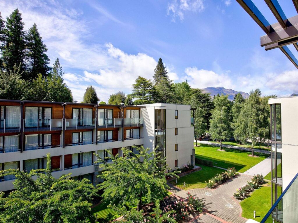 Novotel Golf Accommodation Queenstown