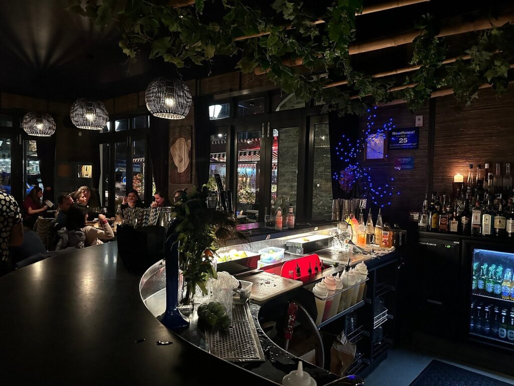 Blue Kanu Restaurant Queenstown